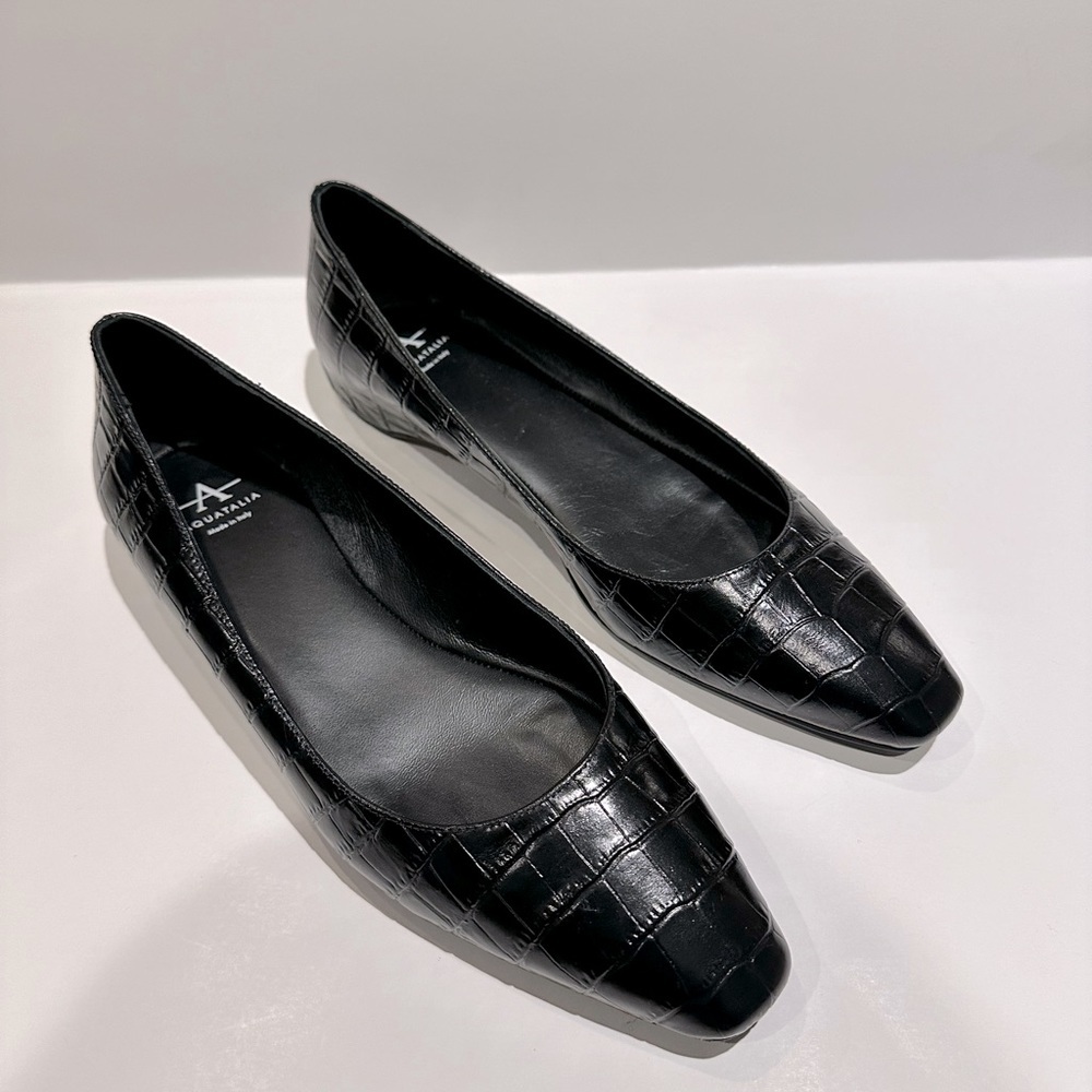 Aquatalia Marcella Embossed Croc leather Flats in Black